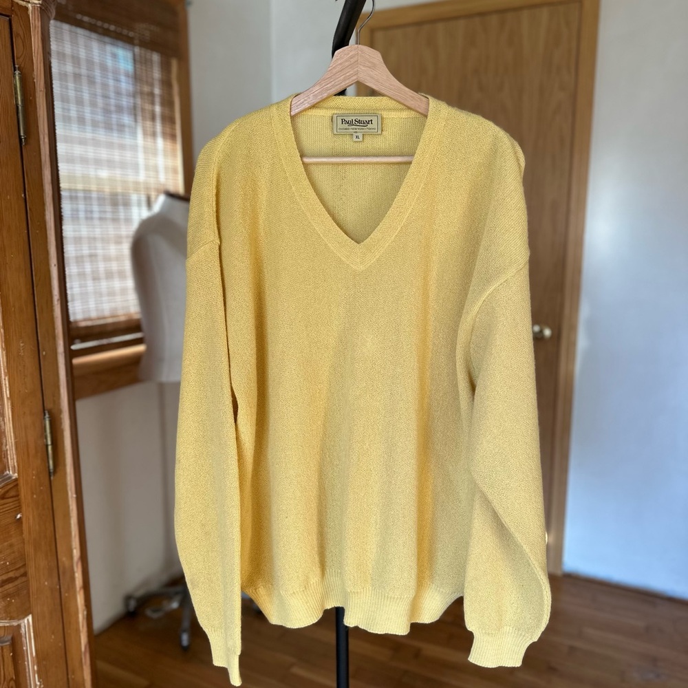 Paul Stuart Men's V-Neck Sweater 100% Alpaca In Sunny Yellow A20